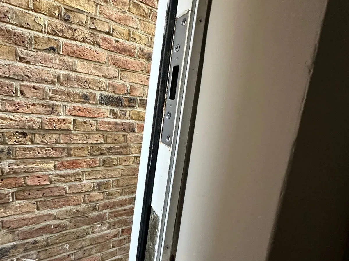 Securing a Flat After a Break-In detail image 1