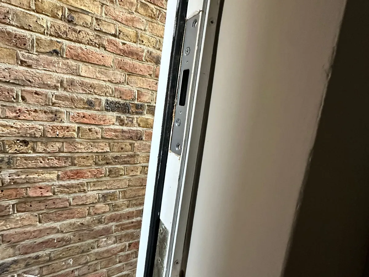 Burglary repairs & boarding up detail image 4