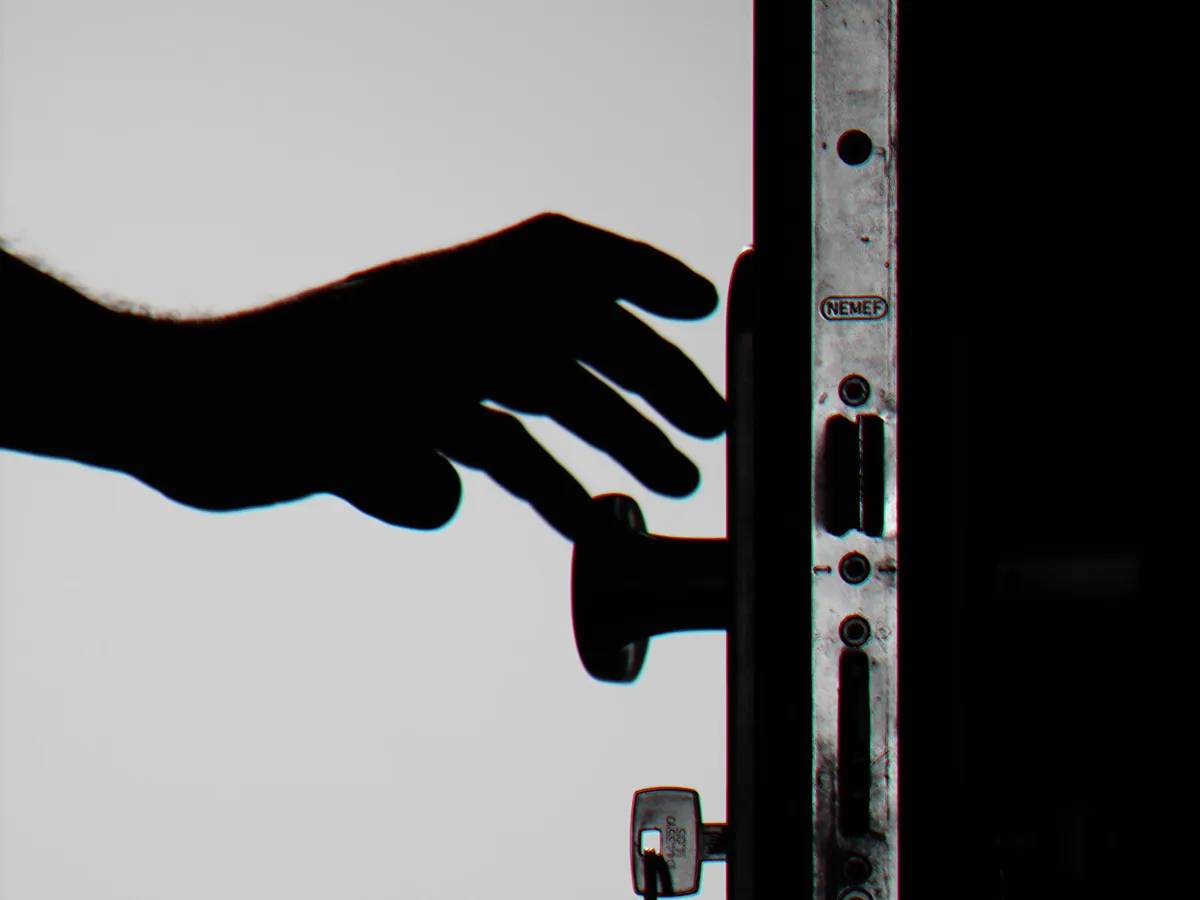 Home security check detail image 1